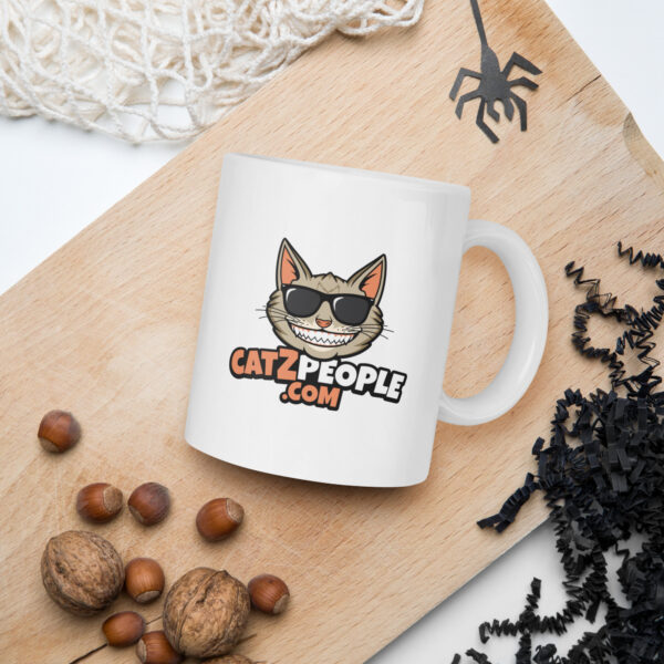 CatZpeople White glossy mug